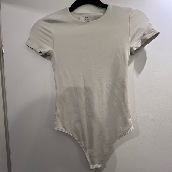 4 ARITZIA bodysuits - Picture 3 of 8